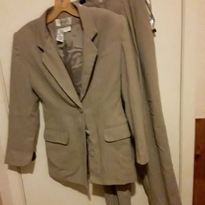 Suit